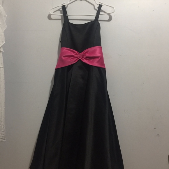 Good Girl U.S.A.] Black Dress with Hot Pink Belt